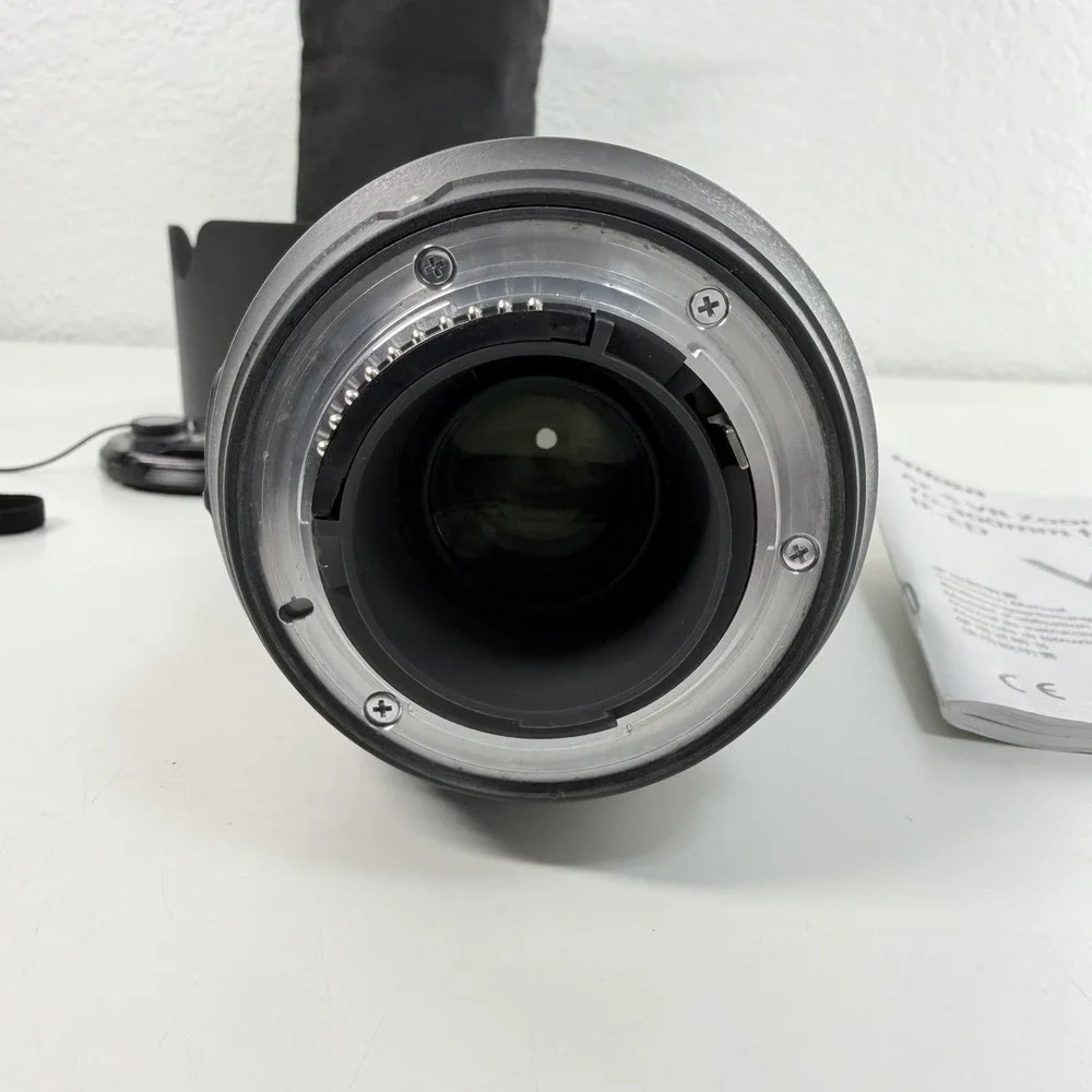 Nikon Nikkor AF-S 70-300mm f4.5-5.6 G ED VR Lens w/ Caps Case Filter Hood [Mint]